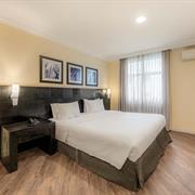 Superior com sofá cama