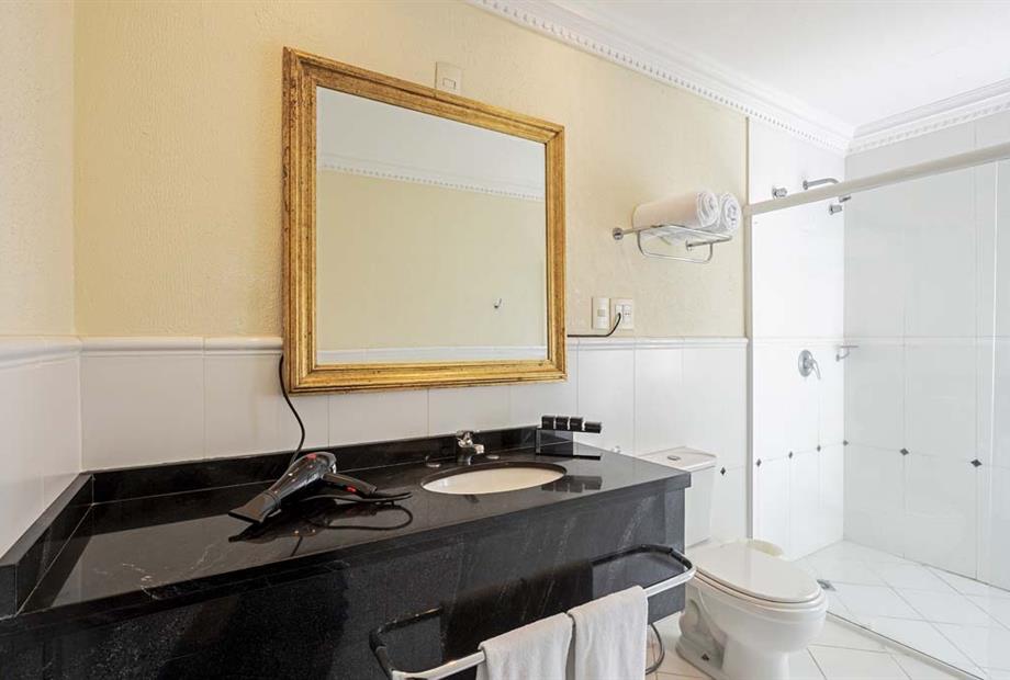 scrf - corner casal - banheiro (2).jpg