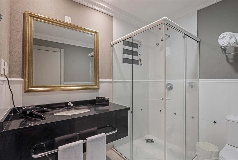 scrf - luxo casal - banheiro (2).jpg