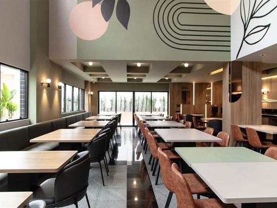 slxv - restaurante (2).jpg