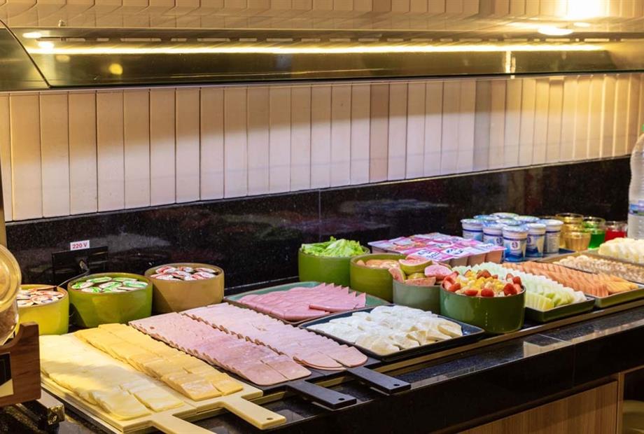 slxv - café da manhã (2).jpg