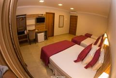 Quarto Família com Varanda