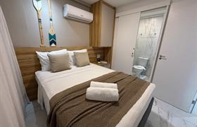 Standard - 1 Casal + Sofá Cama na Sala do Harbor Living by AFT