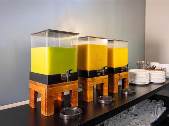 slsc - café da manhã baixa.jpg