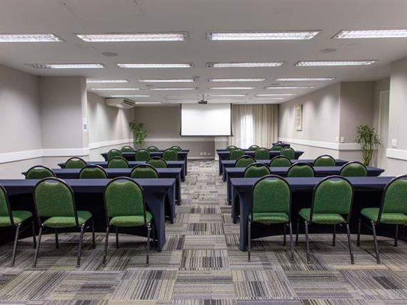 suct - eventos - sala snowmass - escolar (3).jpg