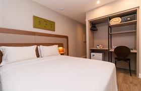Estudio Casal de Slaviero Hotel Curitiba Shopping