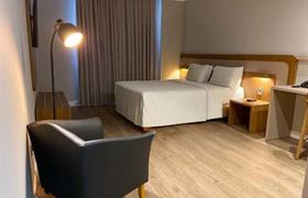 PCD semi-superior de Slaviero Hotel Curitiba Shopping