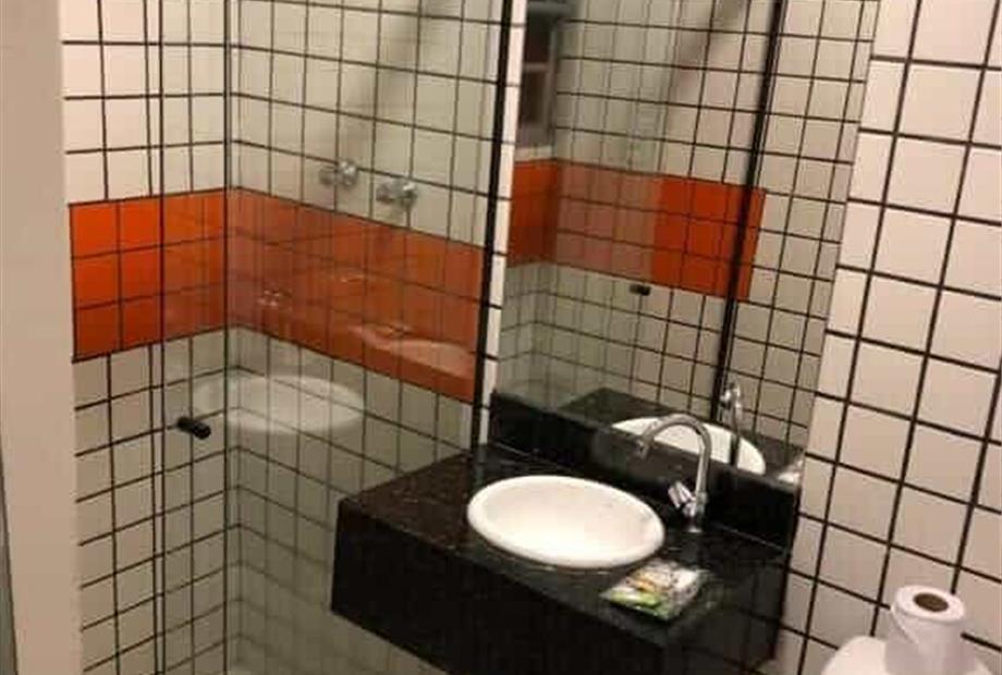 Quarto Deluxe com Cama King-size-3.jpg