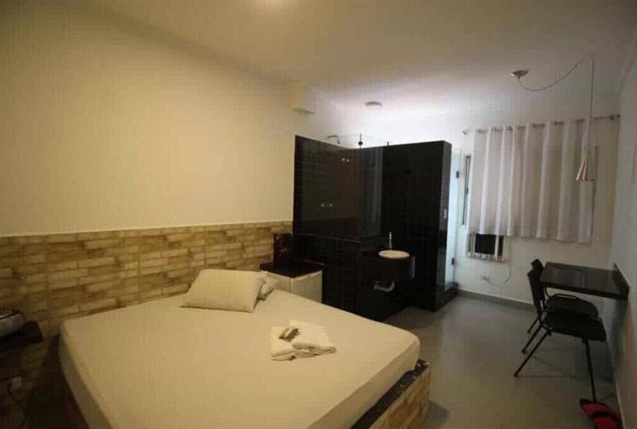 Quarto Deluxe com Cama King-size-5.jpg