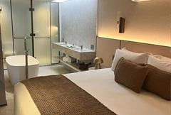 Premium Casal com Banheira