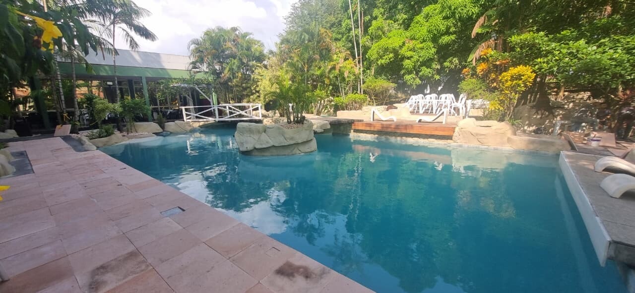 piscina-01.jpeg