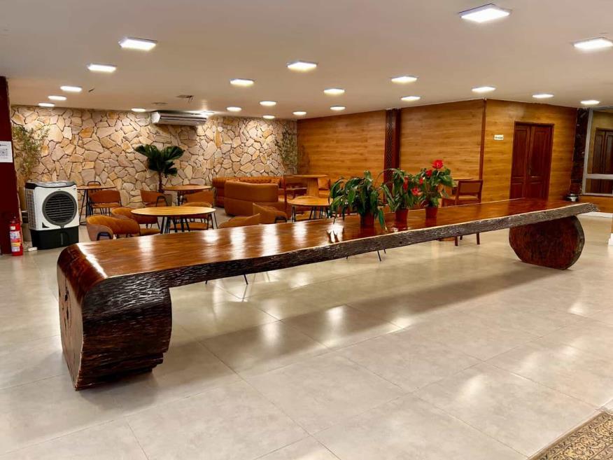 lobby 5.jpeg