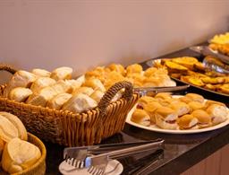 Amazon Seasons Hotel