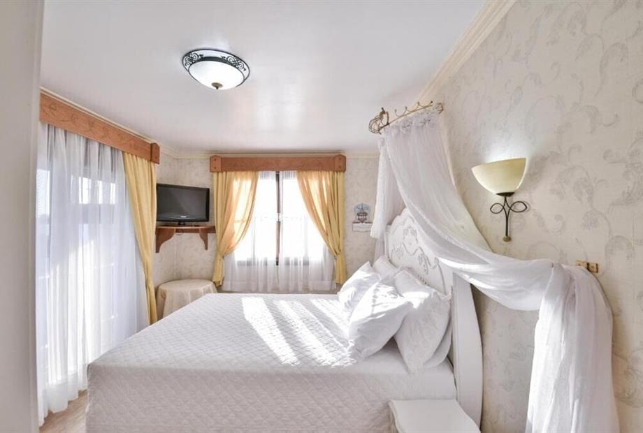 Suíte com Banheira de Hidromassagem-2.jpg