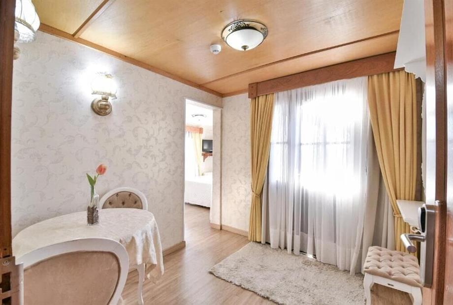 Suíte com Banheira de Hidromassagem-4.jpg