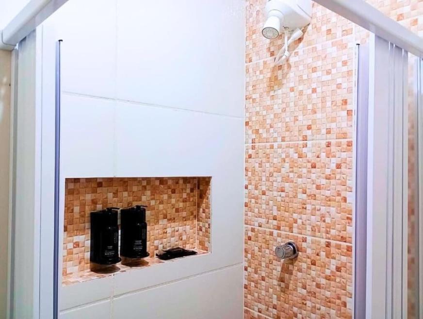 Quarto Individual com Banheiro Compartilhado-3.jpg