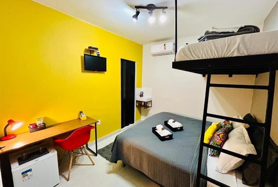 Quarto Triplo com Banheiro Privativo-3.jpg