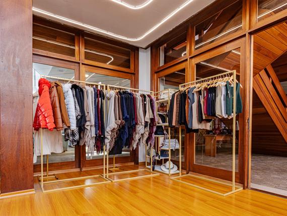 boutique-06.jpg