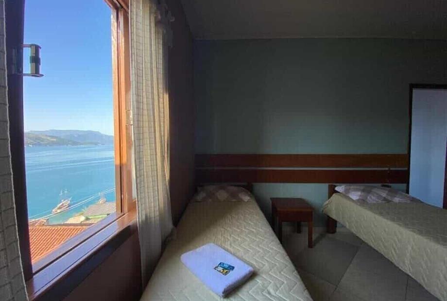 Quarto Família Superior-1.jpg