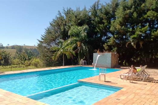 piscina de natacao e anexo jacuzzi.jpg