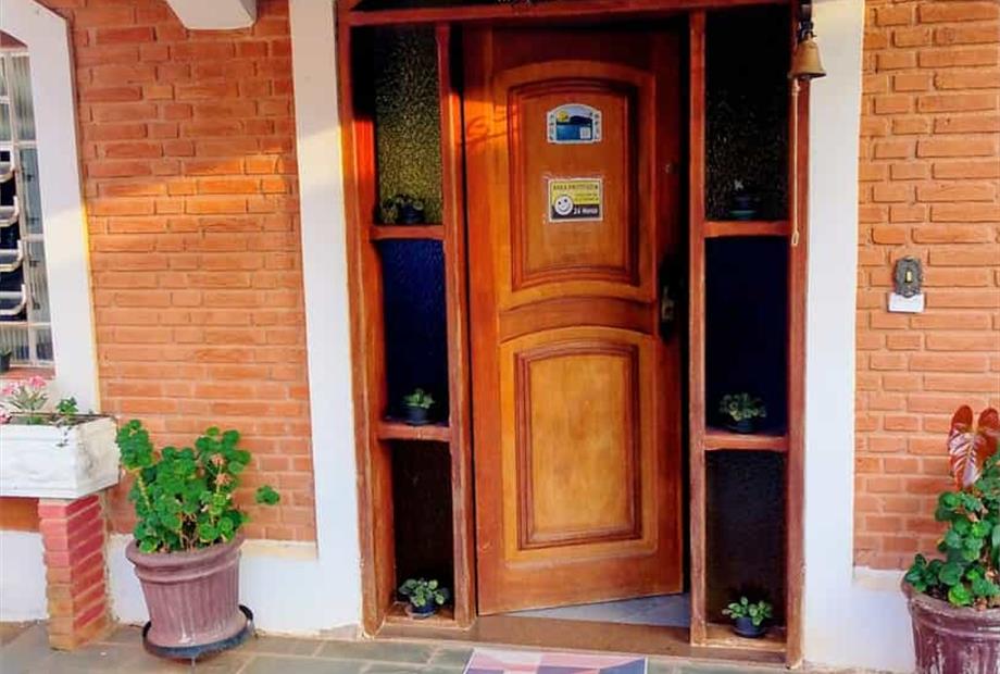 porta da recepção.jpg