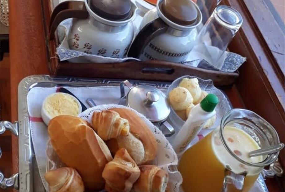 cafe nos quartos luxo.jpg