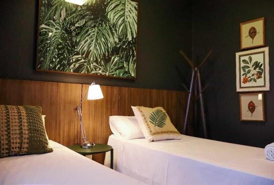 Suíte Deluxe com Cama Queen-size-8.jpg