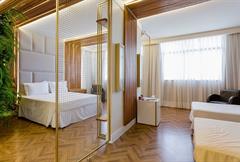 SUÍTE COM 2 QUARTOS