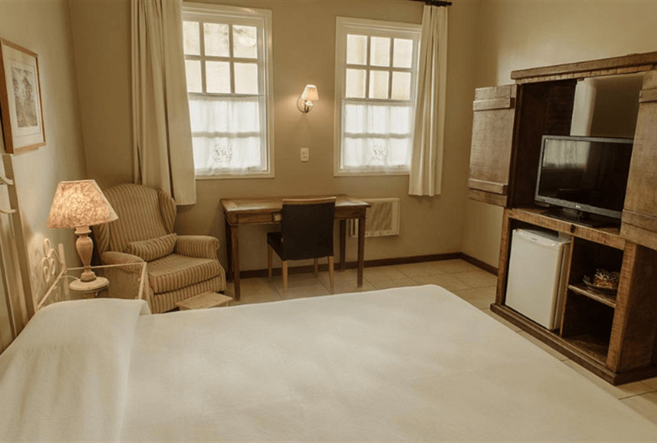 suíte especial 2 hotel vila real jaú.png