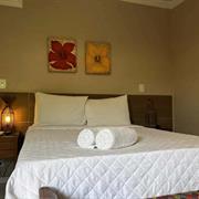 Apto Luxo - Vista da piscina  com varanda