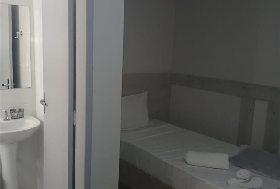 whatsapp image 2025-12-15 at 15.00.58.jpeg