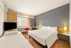 Standard Casal com cama adicional