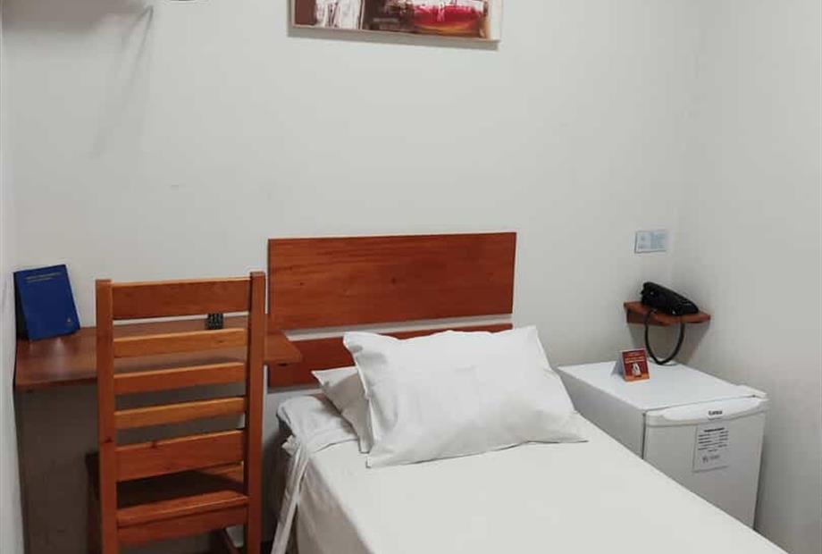 quarto solteiro 1.jpeg