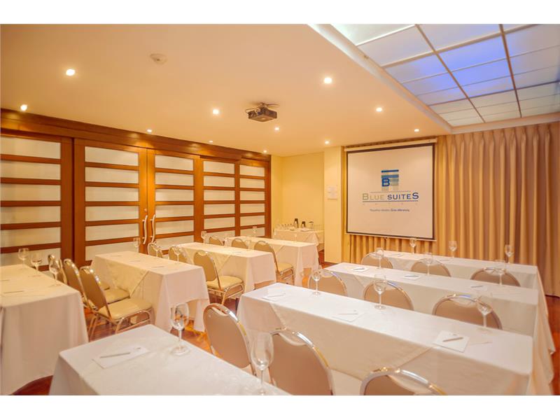 salon-gold-a-hotel-blue-suites-bogota-colombia.jpg