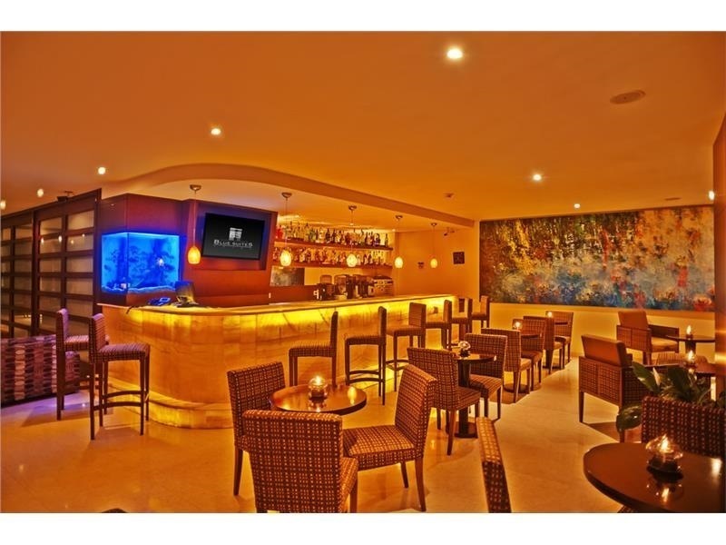 bar-hotel-blue-suites-bogota-colombia.jpg