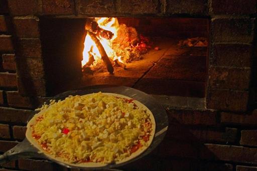 pizza forno a lenha.jpg