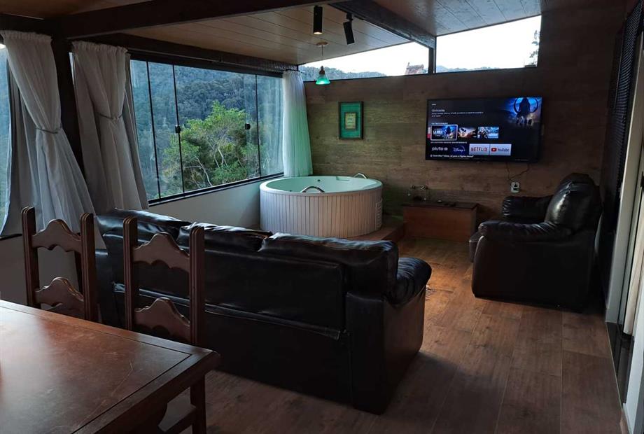 photo-2023-08-20-12-50-31 2.jpg