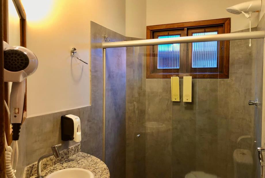 suíte standard trp -  banheiro.jpg