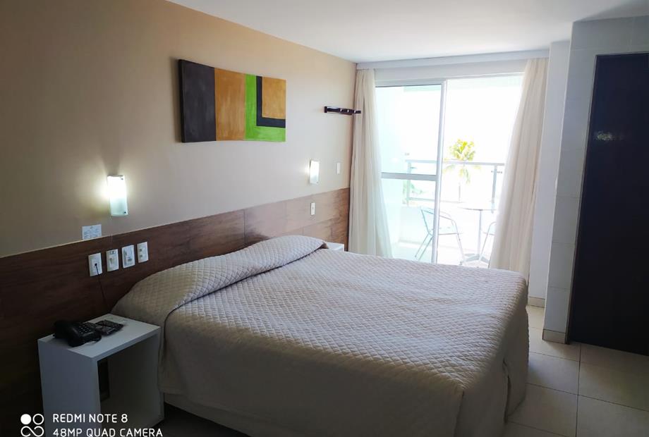 frente mar c varanda.jpeg