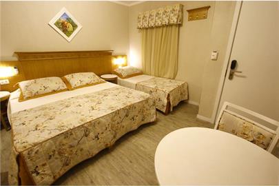 Luxo Triplo Casal.jpg