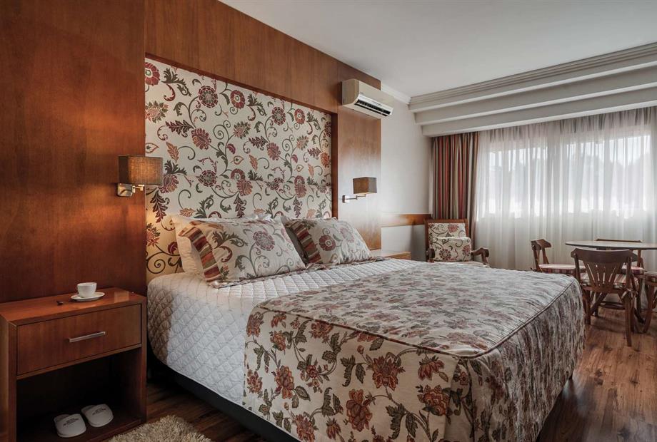 _rog8168 hotel alpestre.jpg