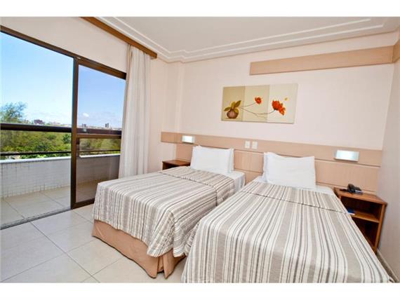 FOTO APARTAMENTO 66.JPG