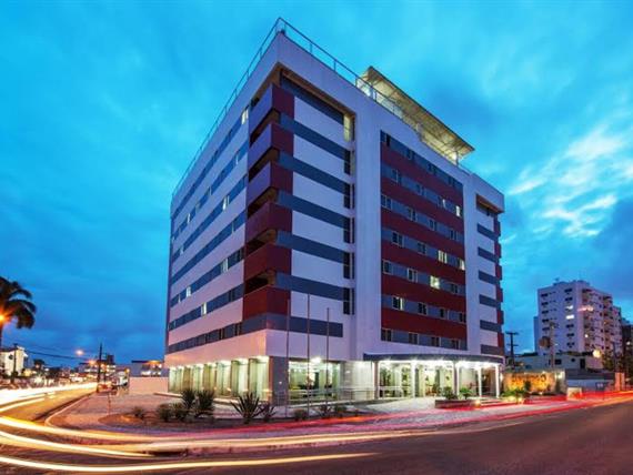 hotel caiçara capa fachada.jpg