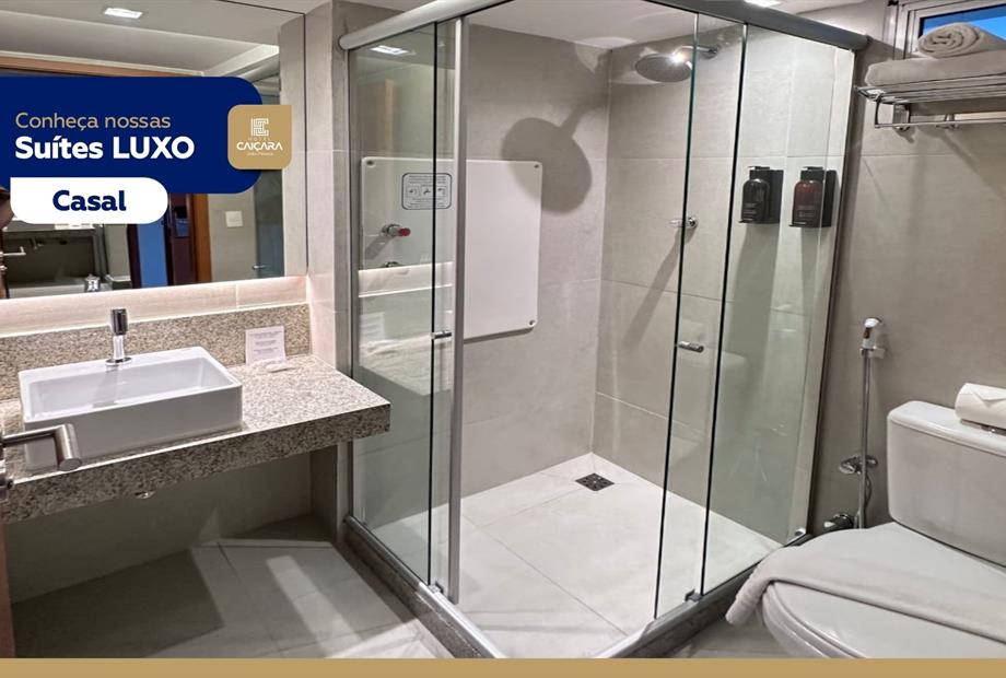 hc - suíte luxo casal - tv 03.jpg