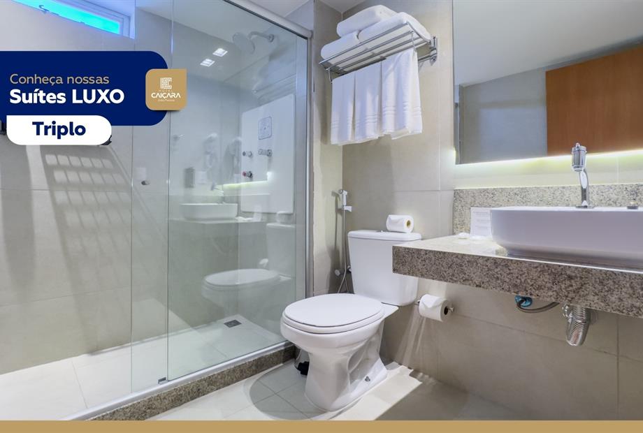 hc - suíte luxo triplo - tv 04.jpg