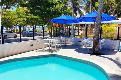 ambassador flat - piscina 2.jpg