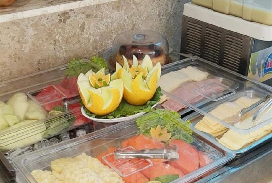 ambassador flat - café da manhã 3.jpg