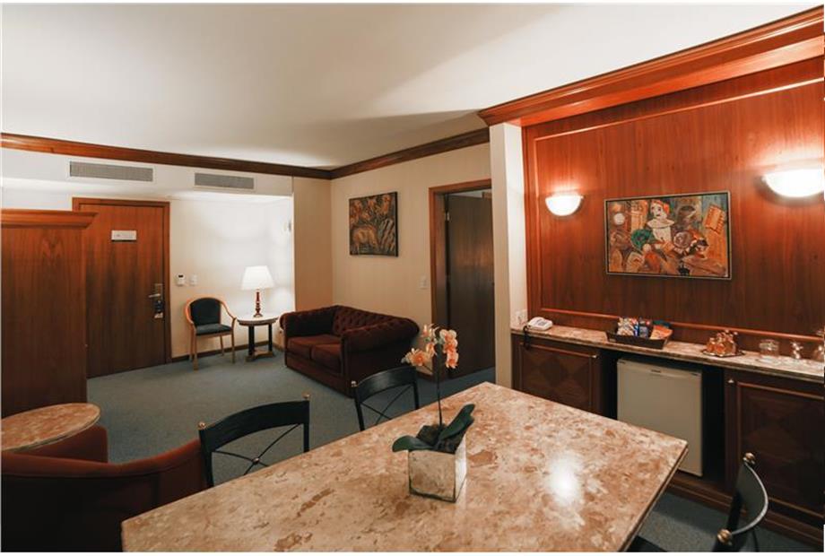 Suíte Clássica_antessala (3).jpg