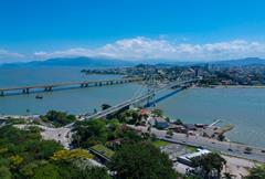 Apartamento Plus de 2 quartos com Varanda - Vista Mar