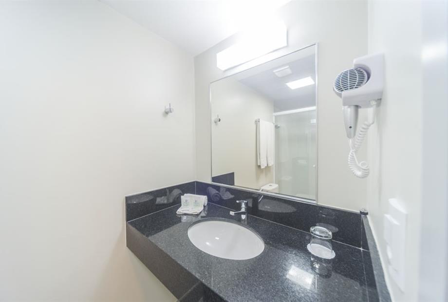 PLUS - BANHEIRO1.jpg